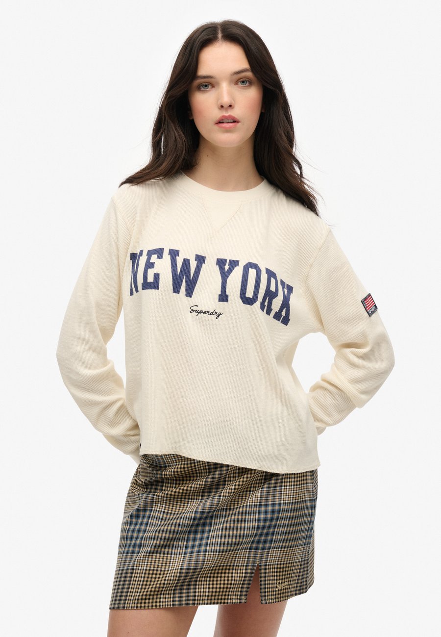 Джемпер Superdry & Co ATHLETIC ESSENTIAL LONG SLEEVE , Desert Bone Off White/White
Джемпер Superdry & Co ATHLETIC ESSENTIAL LONG SLEEVE , Desert Bone Off White/White