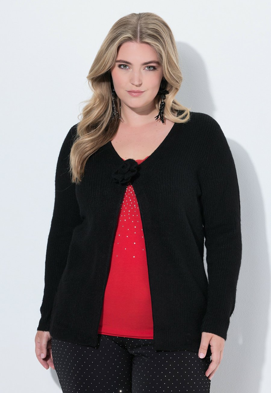 Кардиган MIAMODA 3D-ROSE ALS VERSCHLUSS, Black
Кардиган MIAMODA 3D-ROSE ALS VERSCHLUSS, Black