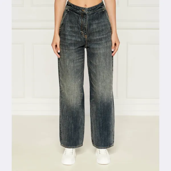 Джинсы свободного кроя Armani Exchange, черный
Джинсы свободного кроя Armani Exchange, черный