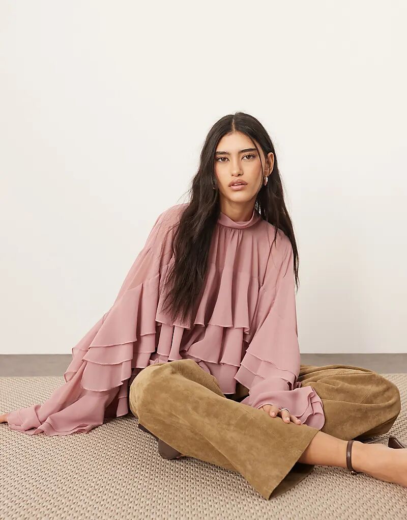 Шифоновая блузка с высоким воротом и оборками ARRANGE в тускло-розовом цвете
Шифоновая блузка с высоким воротом и оборками ARRANGE в тускло-розовом цвете