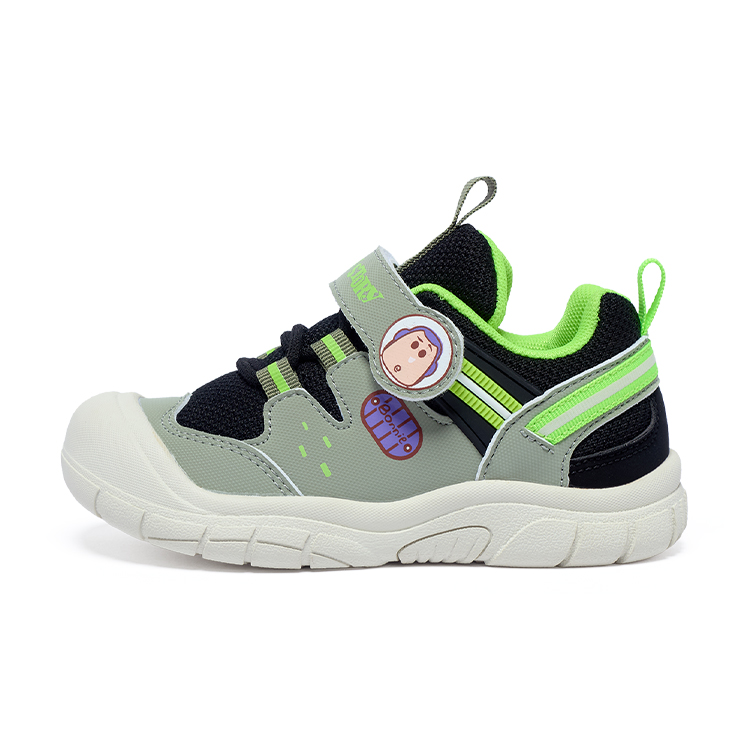 Нескользящие, износостойкие, легкие, амортизирующие, низкие детские кроссовки для повседневной носки Disney, черный/зеленый 
Нескользящие, износостойкие, легкие, амортизирующие, низкие детские кроссовки для повседневной носки Disney, черный/зеленый