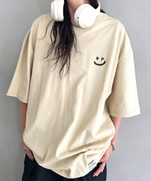 Футболка с коротким рукавом, с логотипом GRAVER OF ANAHEIM, песочно-бежевый
Футболка с коротким рукавом, с логотипом GRAVER OF ANAHEIM, песочно-бежевый