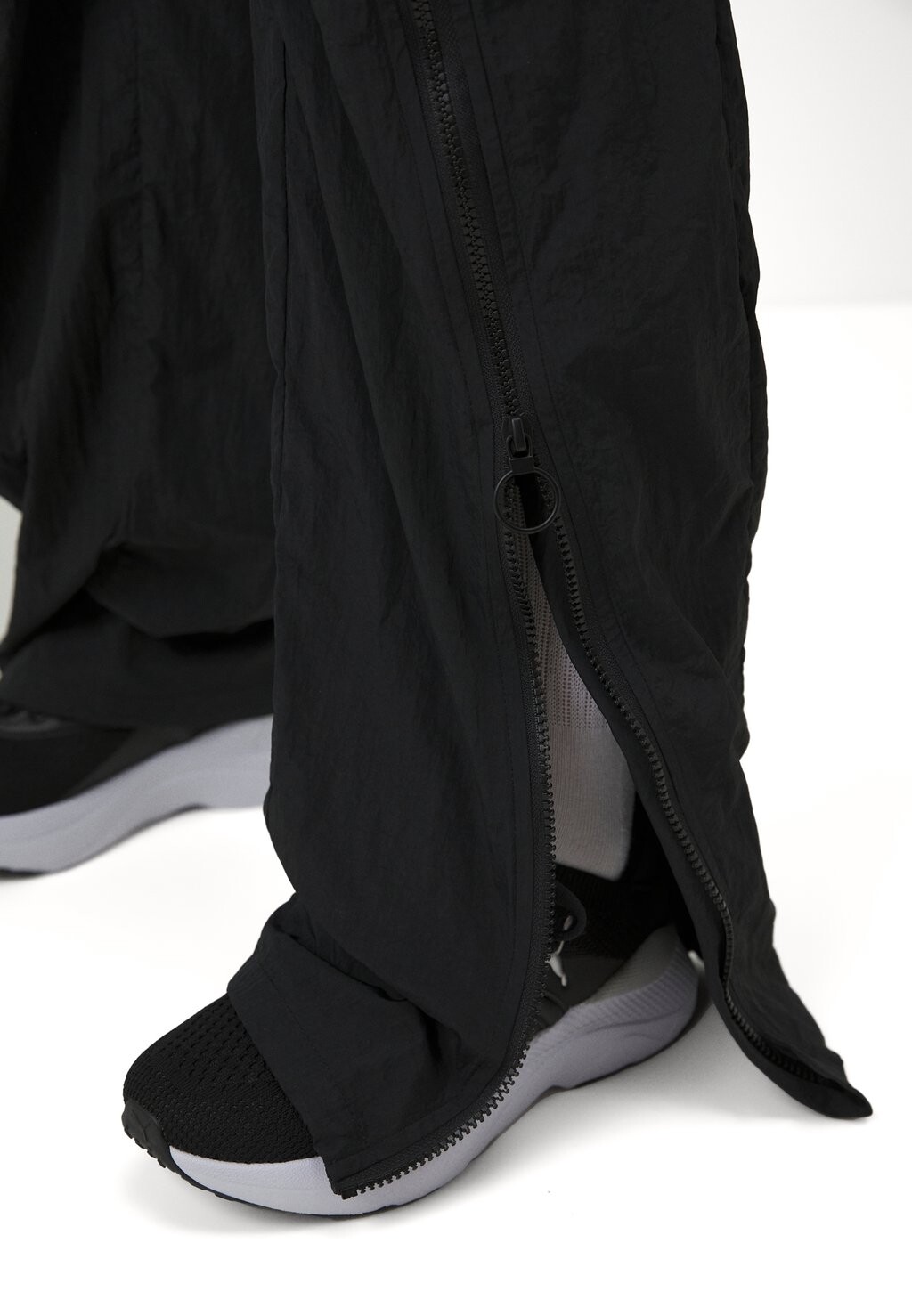 Спортивные штаны Even&Odd, черный
Спортивные штаны Even&Odd, черный