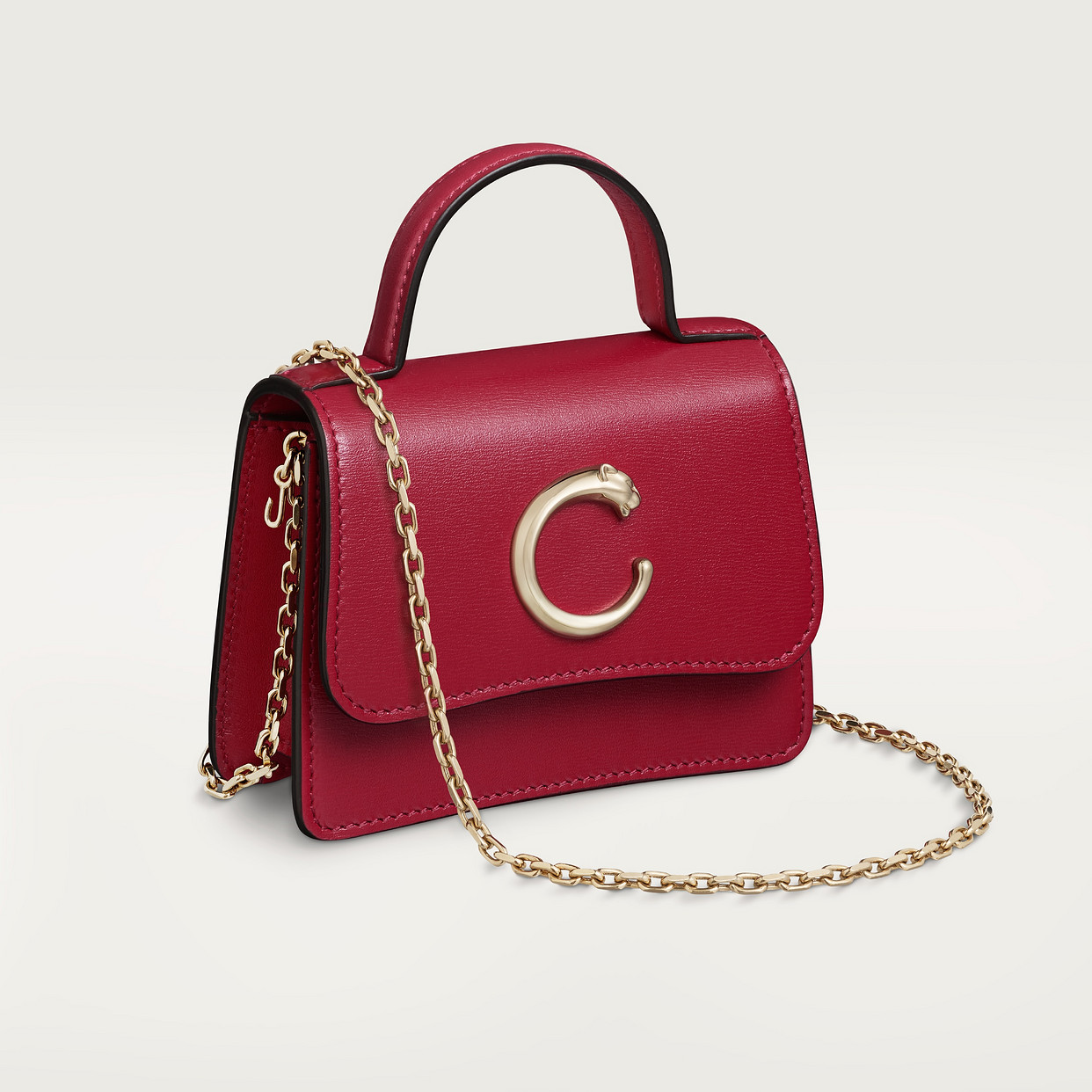 Мини-сумка Cartier Sac chaine micro modèle, Panthère C de Cartier, телячья кожа вишнево-красного цвета
Мини-сумка Cartier Sac chaine micro modèle, Panthère C de Cartier, телячья кожа вишнево-красного цвета