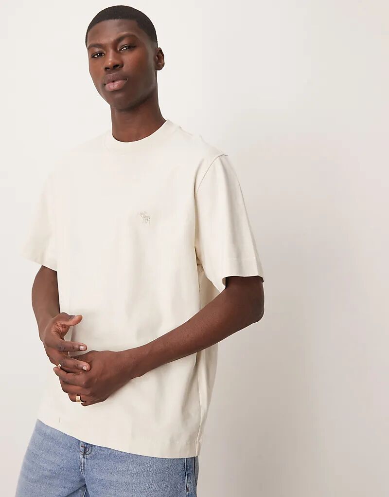 Футболка с короткими рукавами и логотипом Abercrombie & Fitch премиум-класса, цвет «кремовый»., Бежевый, Футболка с короткими рукавами и логотипом Abercrombie & Fitch премиум-класса, цвет «кремовый».
Футболка с короткими рукавами и логотипом Abercrombie & Fitch премиум-класса, цвет «кремовый»., Бежевый, Футболка с короткими рукавами и логотипом Abercrombie & Fitch премиум-класса, цвет «кремовый».