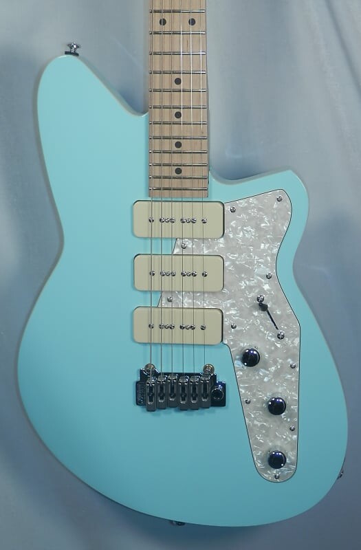 Электрогитара Reverend Jetstream 390 Chronic Blue Roasted Maple Wilkinson Tremolo new
Электрогитара Reverend Jetstream 390 Chronic Blue Roasted Maple Wilkinson Tremolo new