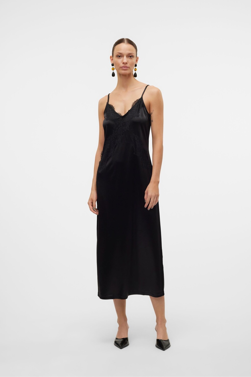 Платье сингл с кружевными деталями Vero Moda, черный
Платье сингл с кружевными деталями Vero Moda, черный