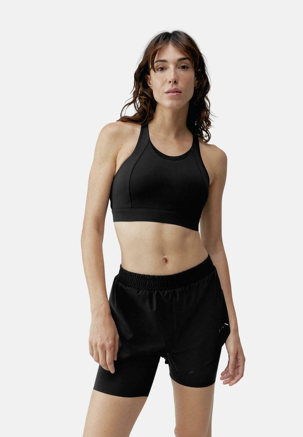 Спортивный бюстгальтер средней поддержки Born Living Yoga, черный
Спортивный бюстгальтер средней поддержки Born Living Yoga, черный