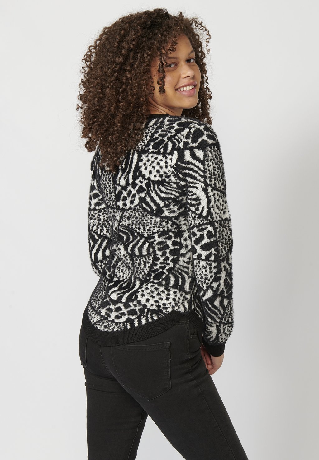 Джемпер Koroshi, черный
Джемпер Koroshi, черный