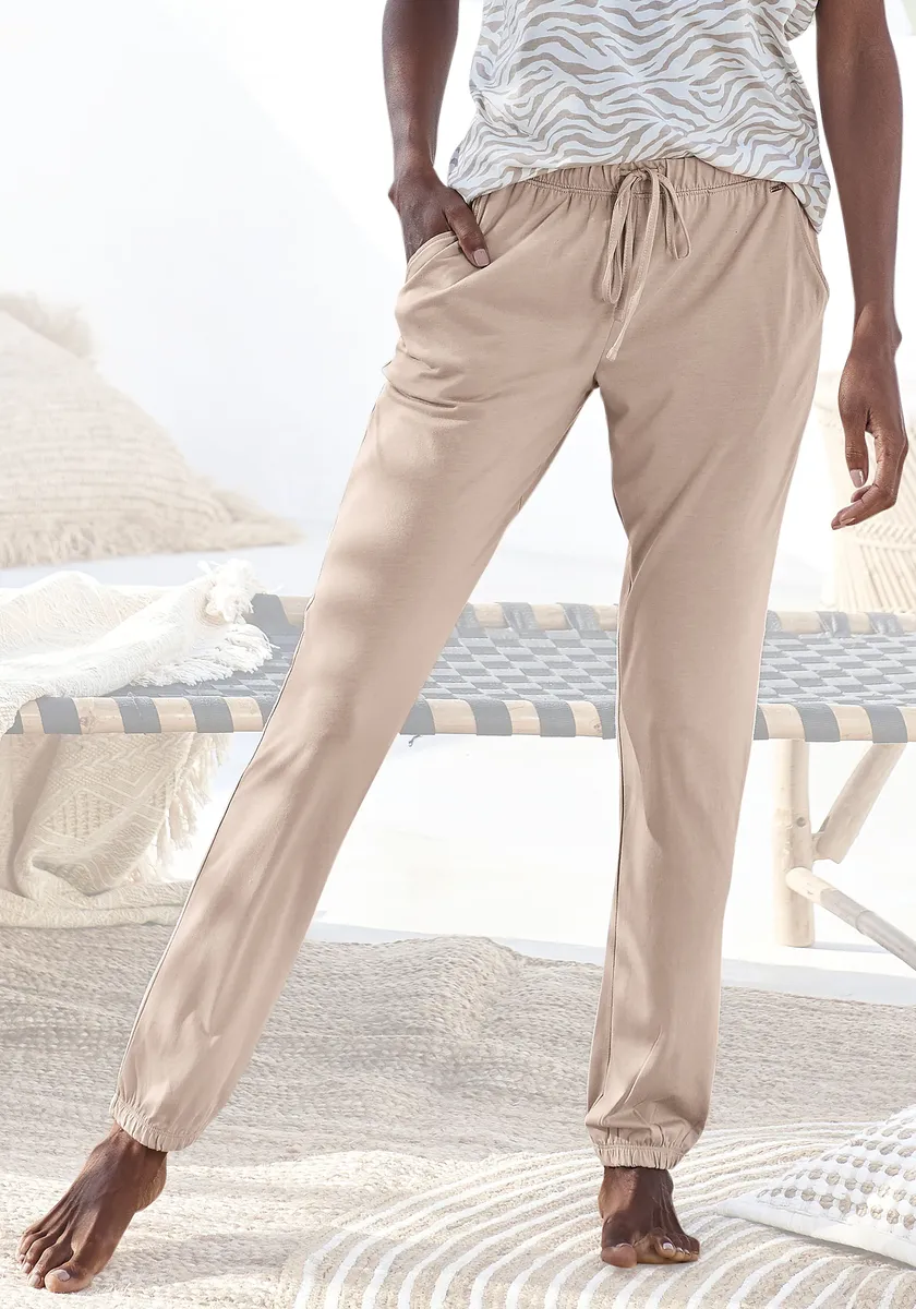 Брюки для сна LASCANA, мягкого качества, цвет Nougat
Брюки для сна LASCANA, мягкого качества, цвет Nougat