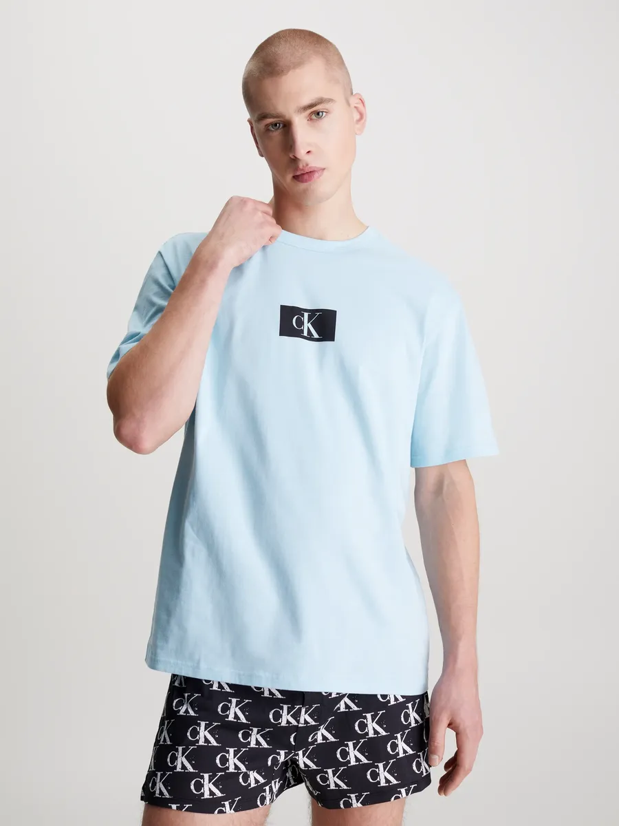 Футболка Calvin Klein Underwear "S/S CREW NECK" с фирменной этикеткой Calvin Klein, цвет Aquatic
Футболка Calvin Klein Underwear "S/S CREW NECK" с фирменной этикеткой Calvin Klein, цвет Aquatic