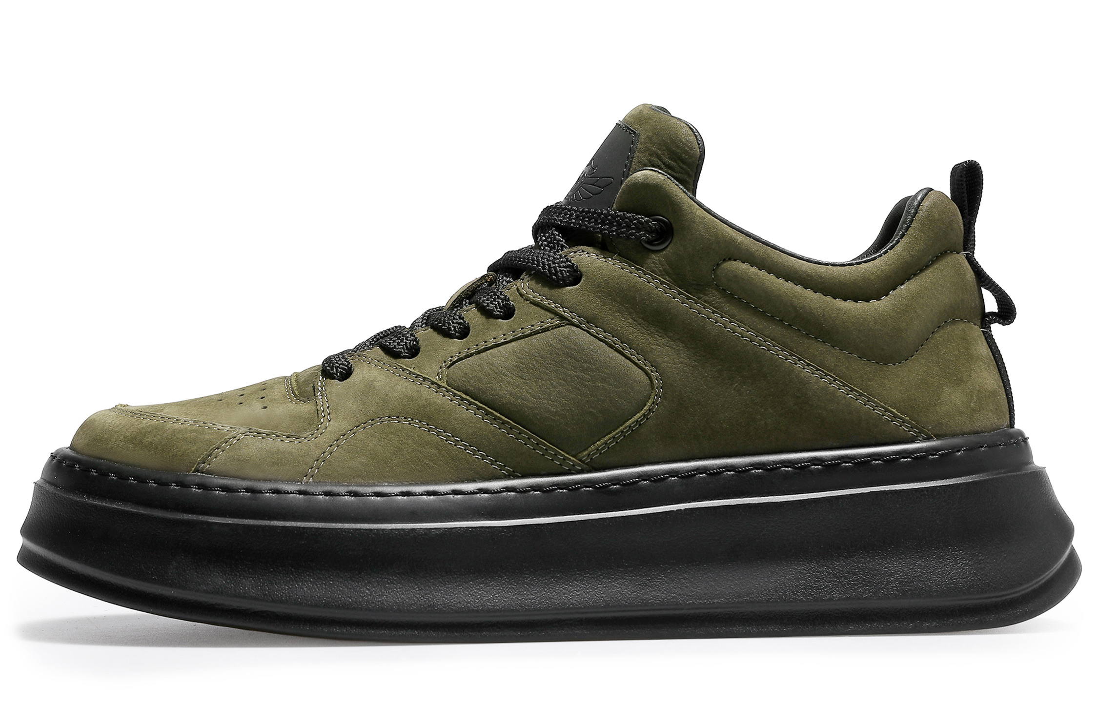 Противоскользящие износостойкие мужские кроссовки Desai, Black-01
Противоскользящие износостойкие мужские кроссовки Desai, Black-01