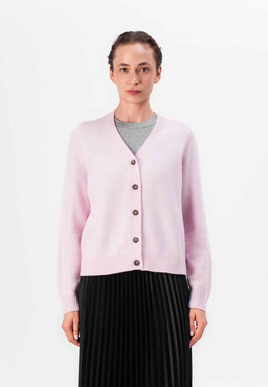 Кардиган Repeat Cardigan, Rose/Light Pink
Кардиган Repeat Cardigan, Rose/Light Pink