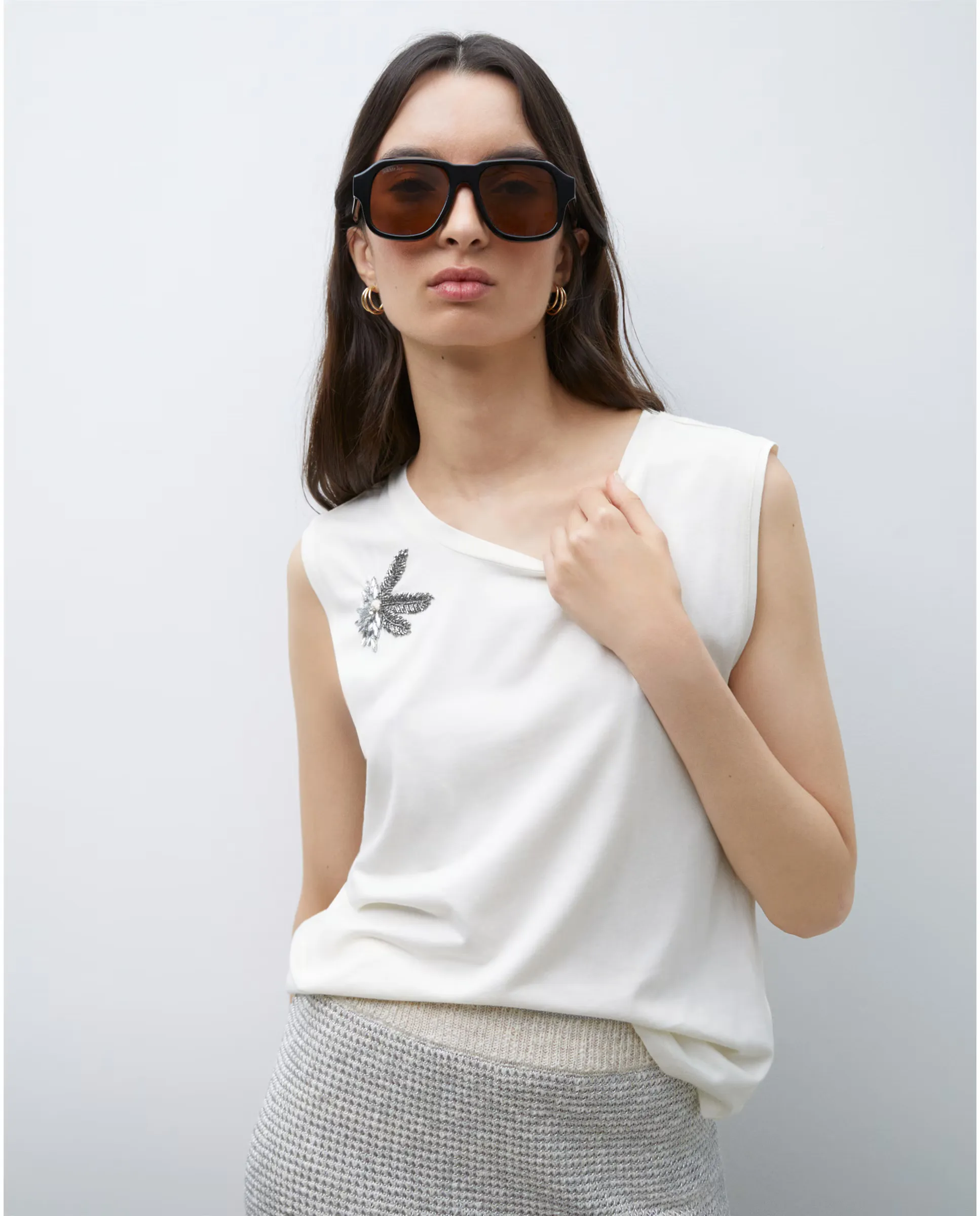 Женская футболка с цветочным принтом Tintoretto, цвет Crudo 
Женская футболка с цветочным принтом Tintoretto, цвет Crudo