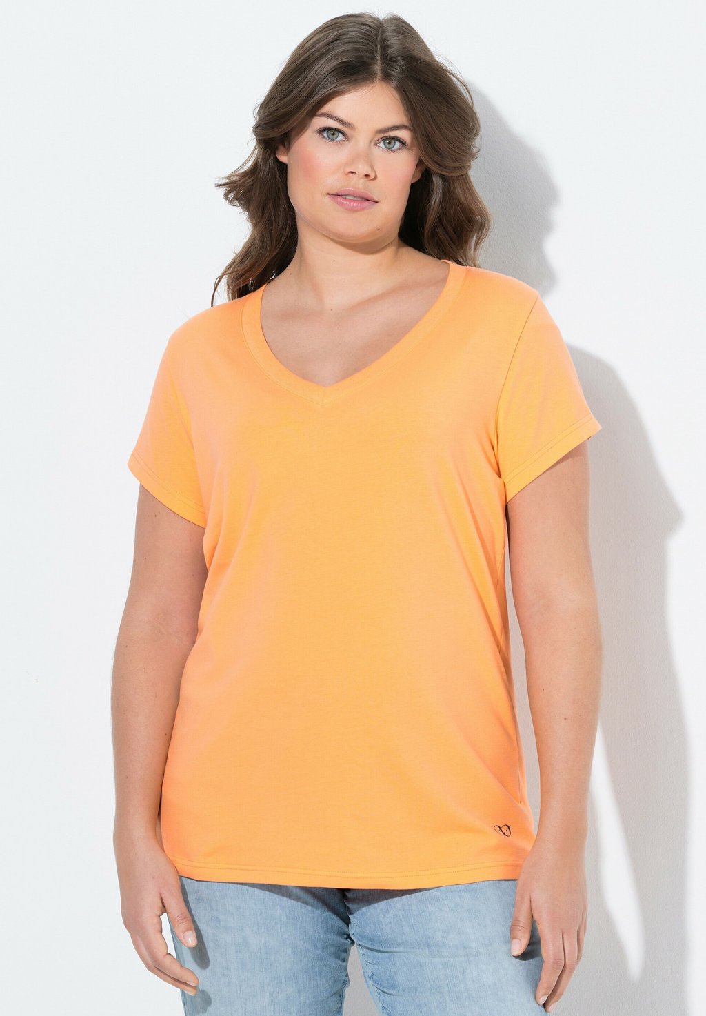 Базовая футболка LAURASØN, оранжевый
Базовая футболка LAURASØN, оранжевый