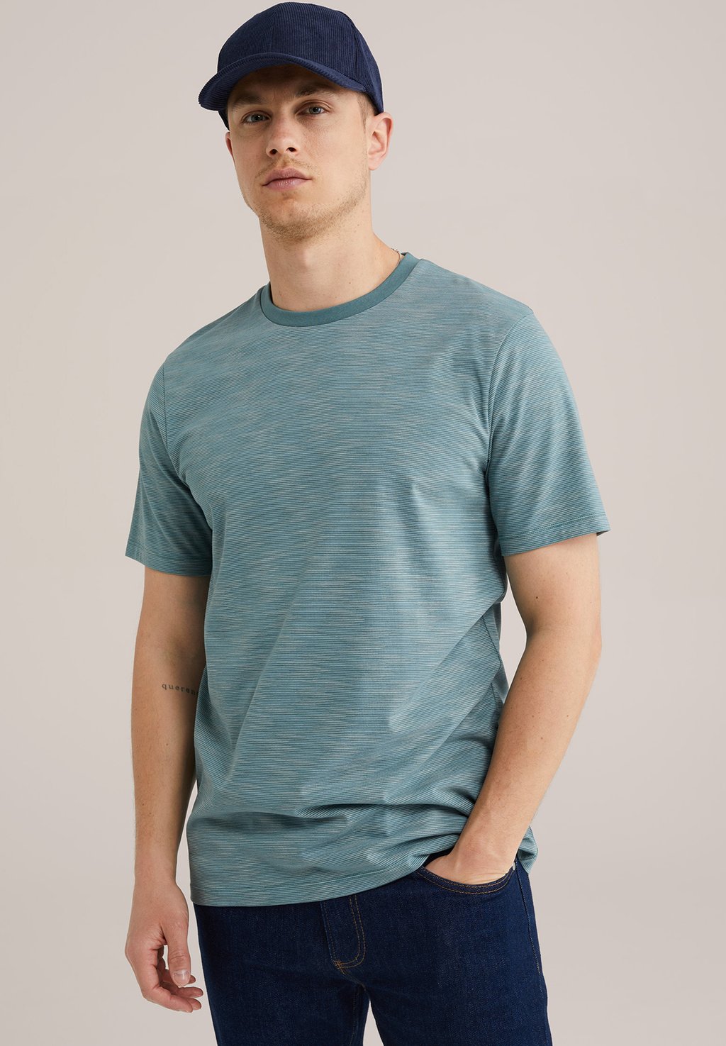 Базовая футболка WE Fashion, зеленый/синий
Базовая футболка WE Fashion, зеленый/синий