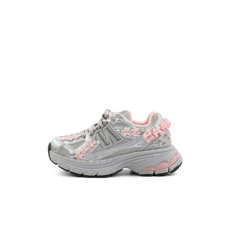 Непромокаемые амортизирующие износостойкие легкие детские повседневные кроссовки Kids' Banner the Piggy, серебристо-розовый
Непромокаемые амортизирующие износостойкие легкие детские повседневные кроссовки Kids' Banner the Piggy, серебристо-розовый