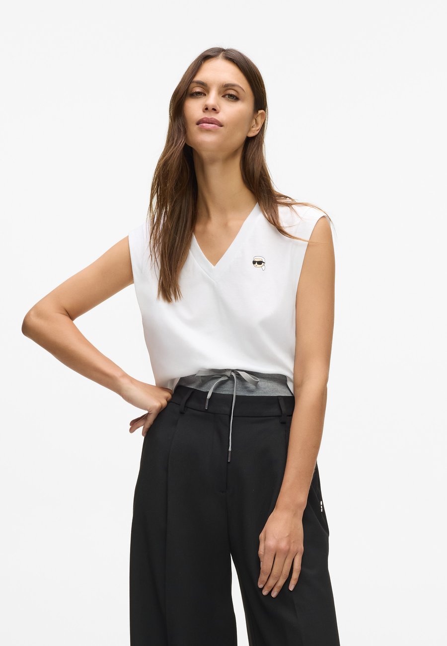 Футболка KARL LAGERFELD TANK, White, Белый, Футболка KARL LAGERFELD TANK, White
Футболка KARL LAGERFELD TANK, White, Белый, Футболка KARL LAGERFELD TANK, White