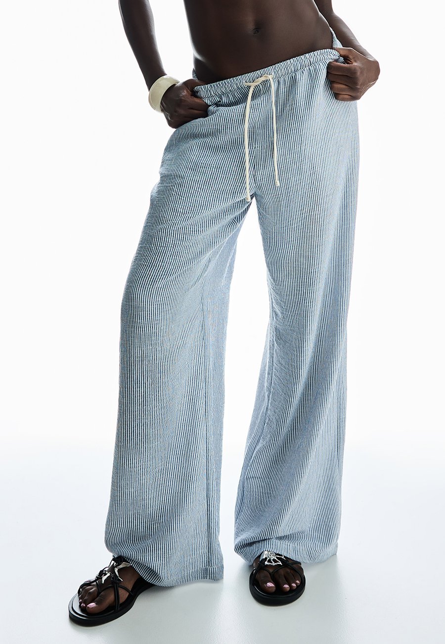 Брюки Bershka RUSTIC, Royal Blue
Брюки Bershka RUSTIC, Royal Blue