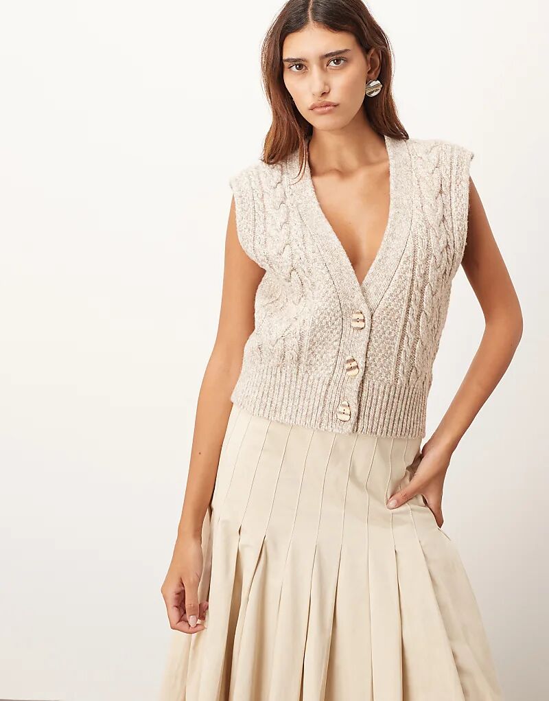 Кардиган ARRANGE с косами, вязаный из крученой пряжи коричневого цвета
Кардиган ARRANGE с косами, вязаный из крученой пряжи коричневого цвета