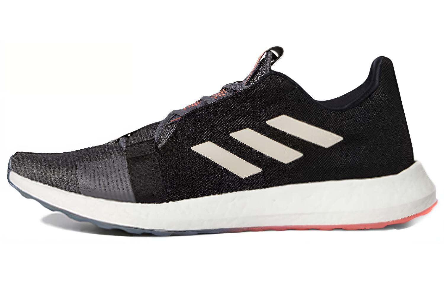 Кроссовки мужские Senseboost Go Running с низким верхом серые/черные/белые Adidas
Кроссовки мужские Senseboost Go Running с низким верхом серые/черные/белые Adidas