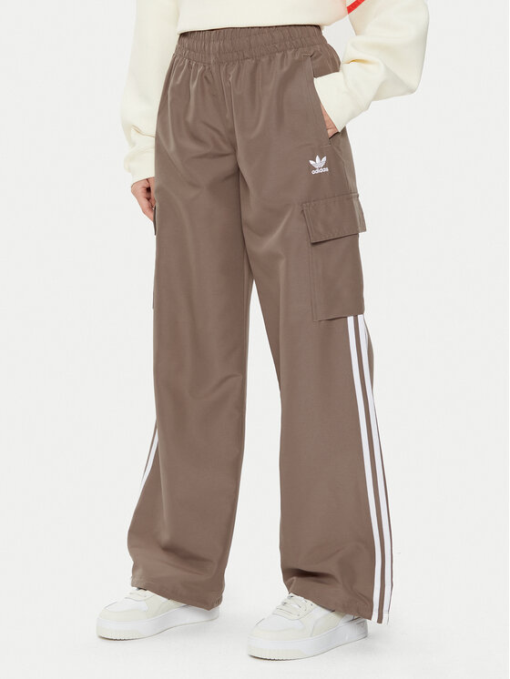 Спортивные брюки свободного кроя Adidas, бежевый
Спортивные брюки свободного кроя Adidas, бежевый