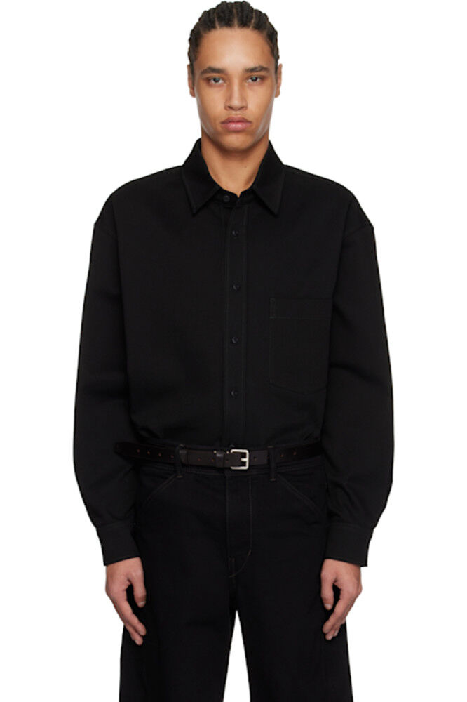 Черная большая рубашка LEMAIRE
Черная большая рубашка LEMAIRE