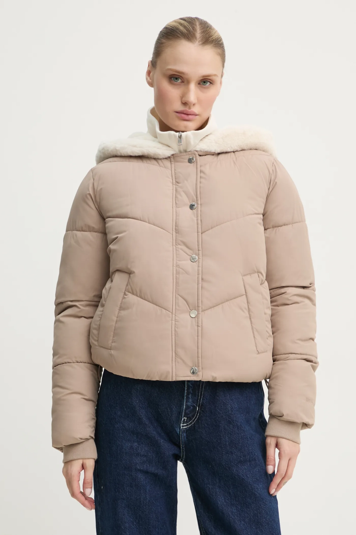 Куртка Hollister Co., бежевый
Куртка Hollister Co., бежевый