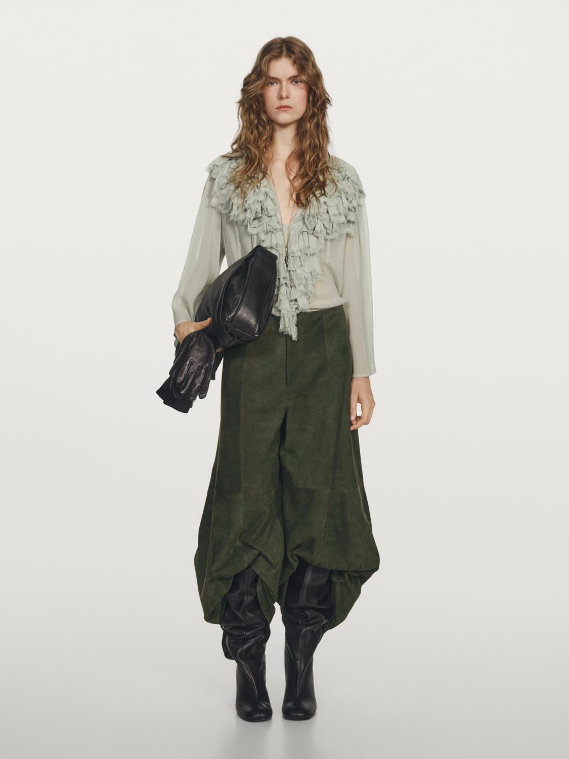 Струящаяся блузка с воланами на горловине - студия Massimo Dutti, аквамарин
Струящаяся блузка с воланами на горловине - студия Massimo Dutti, аквамарин