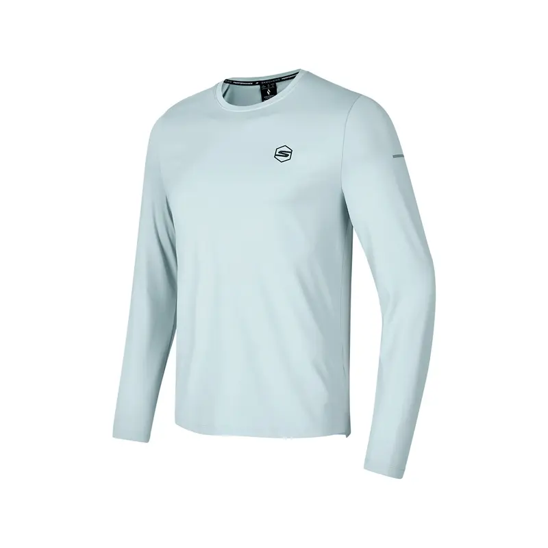 Удобная спортивная футболка GO DRI мужская жемчужно-голубая Skechers
Удобная спортивная футболка GO DRI мужская жемчужно-голубая Skechers