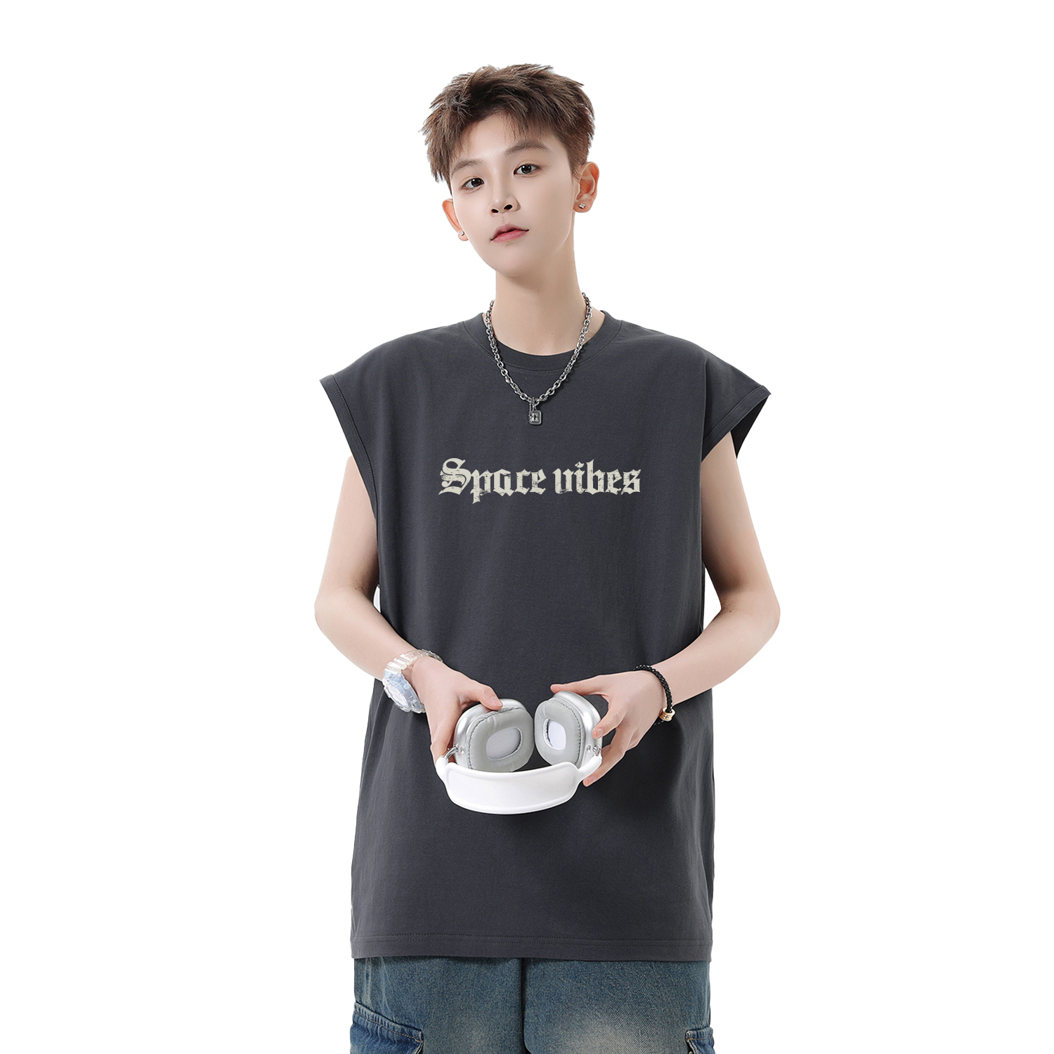 Майка унисекс с круглым вырезом, узкий прямой крой Disney, темный серый
Майка унисекс с круглым вырезом, узкий прямой крой Disney, темный серый