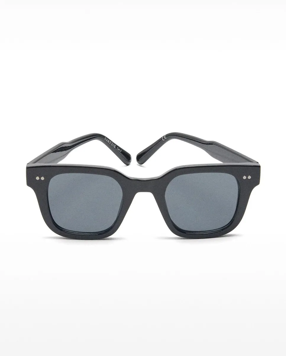 Женские солнцезащитные очки с защитой от ультрафиолета и квадратной формой в черном цвете Parfois, черный
Женские солнцезащитные очки с защитой от ультрафиолета и квадратной формой в черном цвете Parfois, черный