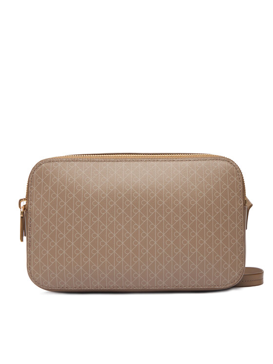 Сумка Emblem Aop Elongated Camera Bag LV04F3268G Calvin Klein, бежевый
Сумка Emblem Aop Elongated Camera Bag LV04F3268G Calvin Klein, бежевый