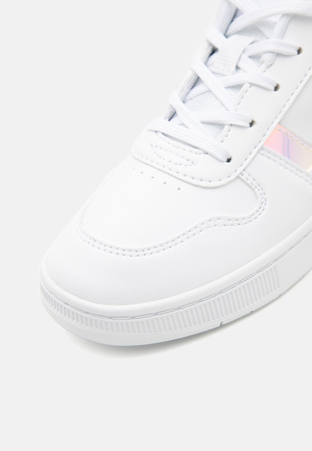 Кроссовки T-CLIP SET CHILDREN COURT LACE UNISEX Lacoste, белый
Кроссовки T-CLIP SET CHILDREN COURT LACE UNISEX Lacoste, белый