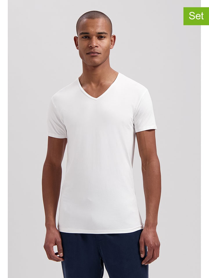 Футболка DSTREZZED, белый
Футболка DSTREZZED, белый