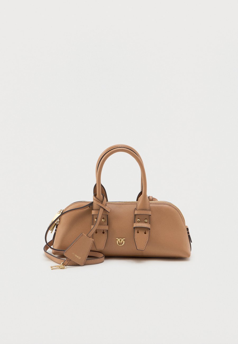 Сумка Pinko BOWLING BAG BAGUETTE, Rosa Toast/Gold-Coloured/Camel
Сумка Pinko BOWLING BAG BAGUETTE, Rosa Toast/Gold-Coloured/Camel