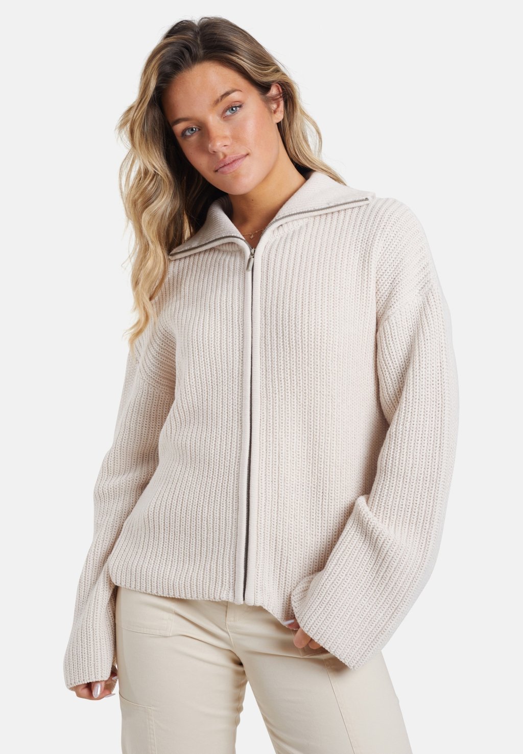 Кардиган Brave Soul, цвет Stone
Кардиган Brave Soul, цвет Stone