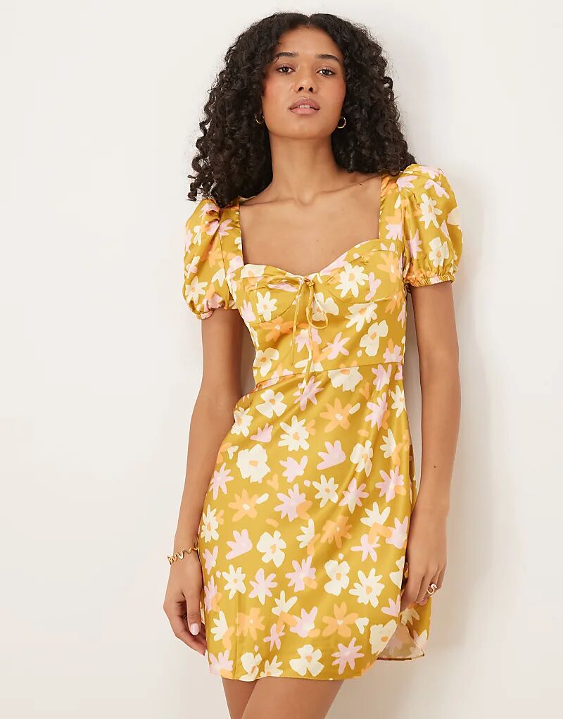 Платье-мини Collective The Label с V-образным вырезом и короткими рукавами оливкового цвета с множеством цветов
Платье-мини Collective The Label с V-образным вырезом и короткими рукавами оливкового цвета с множеством цветов