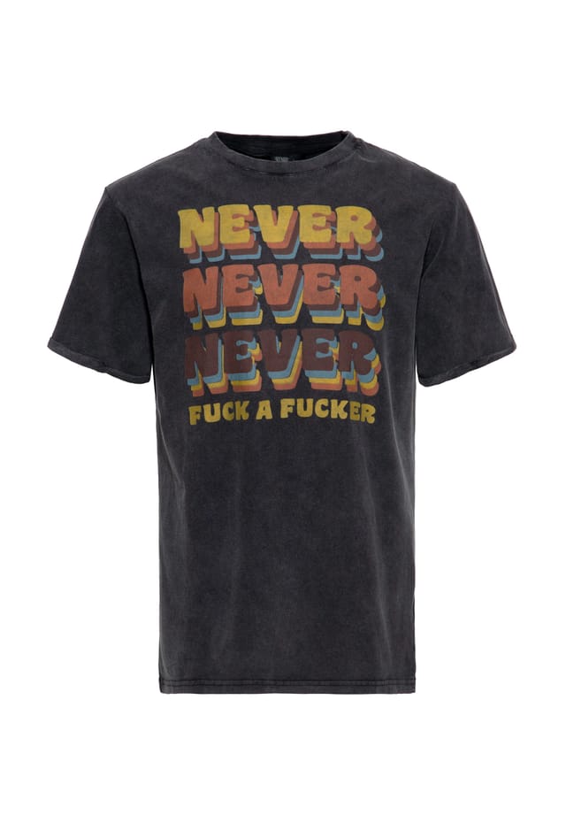 Футболка в поношенном виде никогда не трахай ублюдка King Kerosin, серый
Футболка в поношенном виде никогда не трахай ублюдка King Kerosin, серый