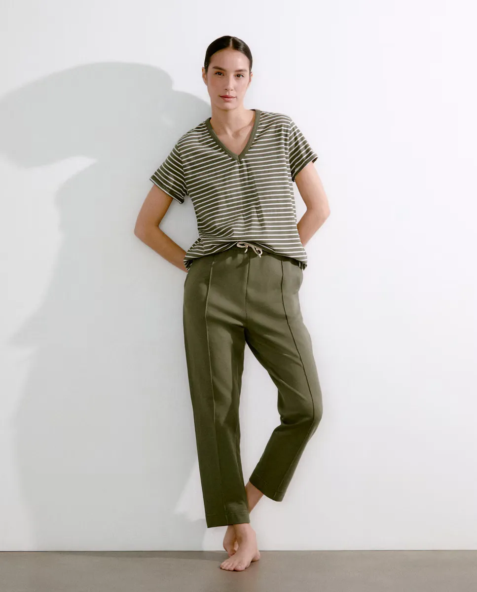 Женские спортивные брюки с карманами Énfasis, цвет 520 Kaki
Женские спортивные брюки с карманами Énfasis, цвет 520 Kaki