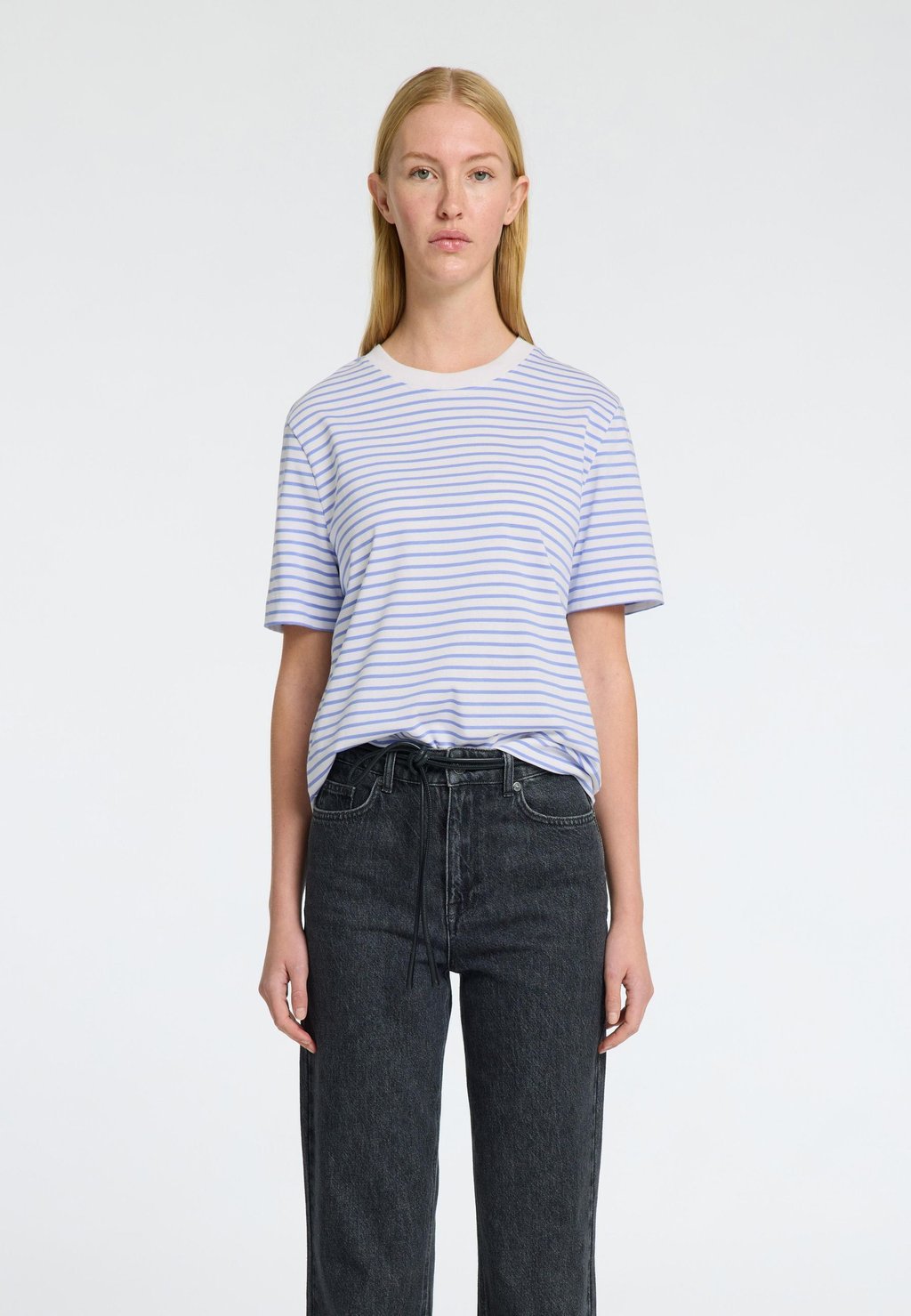 Футболка с принтом SLFESSENTIAL STRIPED BOXY Selected Femme, светло-голубой
Футболка с принтом SLFESSENTIAL STRIPED BOXY Selected Femme, светло-голубой