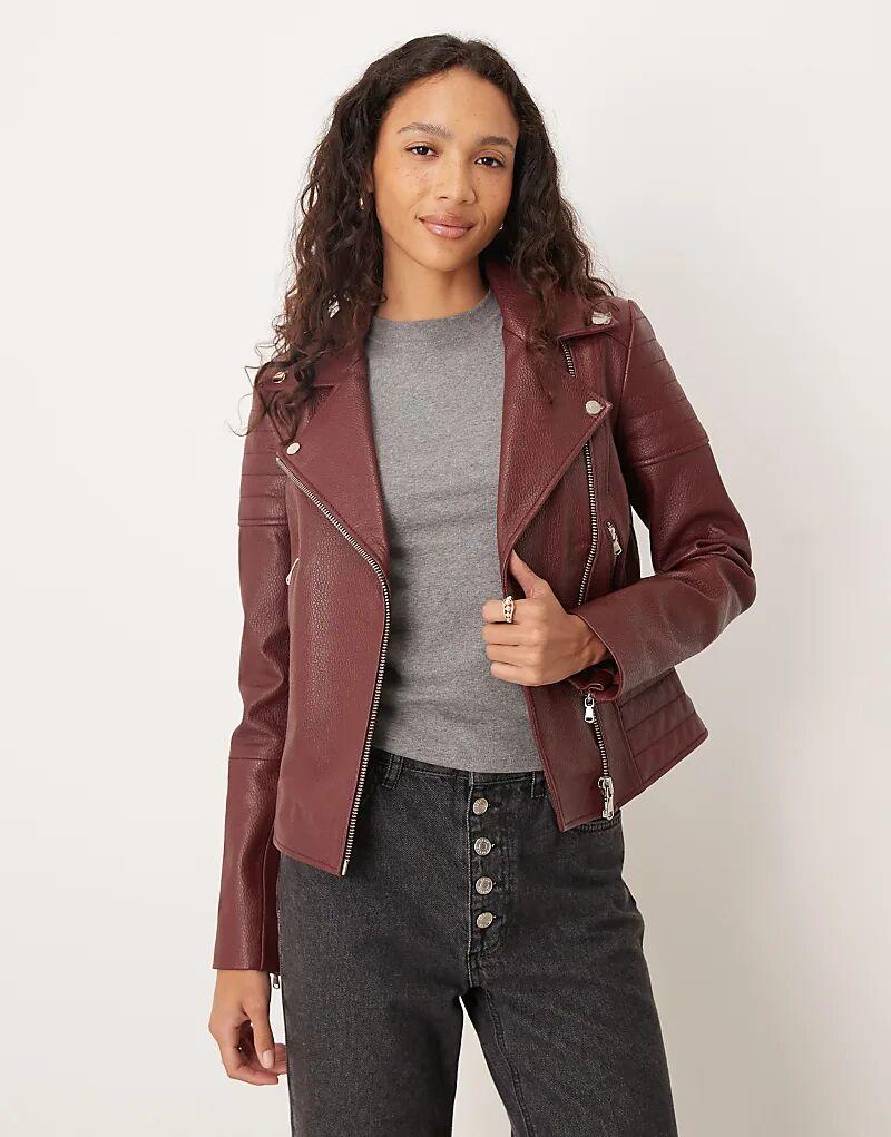 Асимметричная байкерская куртка Barneys Originals из натуральной кожи бордового цвета
Асимметричная байкерская куртка Barneys Originals из натуральной кожи бордового цвета