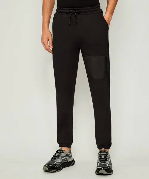 Спортивные штаны Regular fit Karl Lagerfeld, черный 
Спортивные штаны Regular fit Karl Lagerfeld, черный