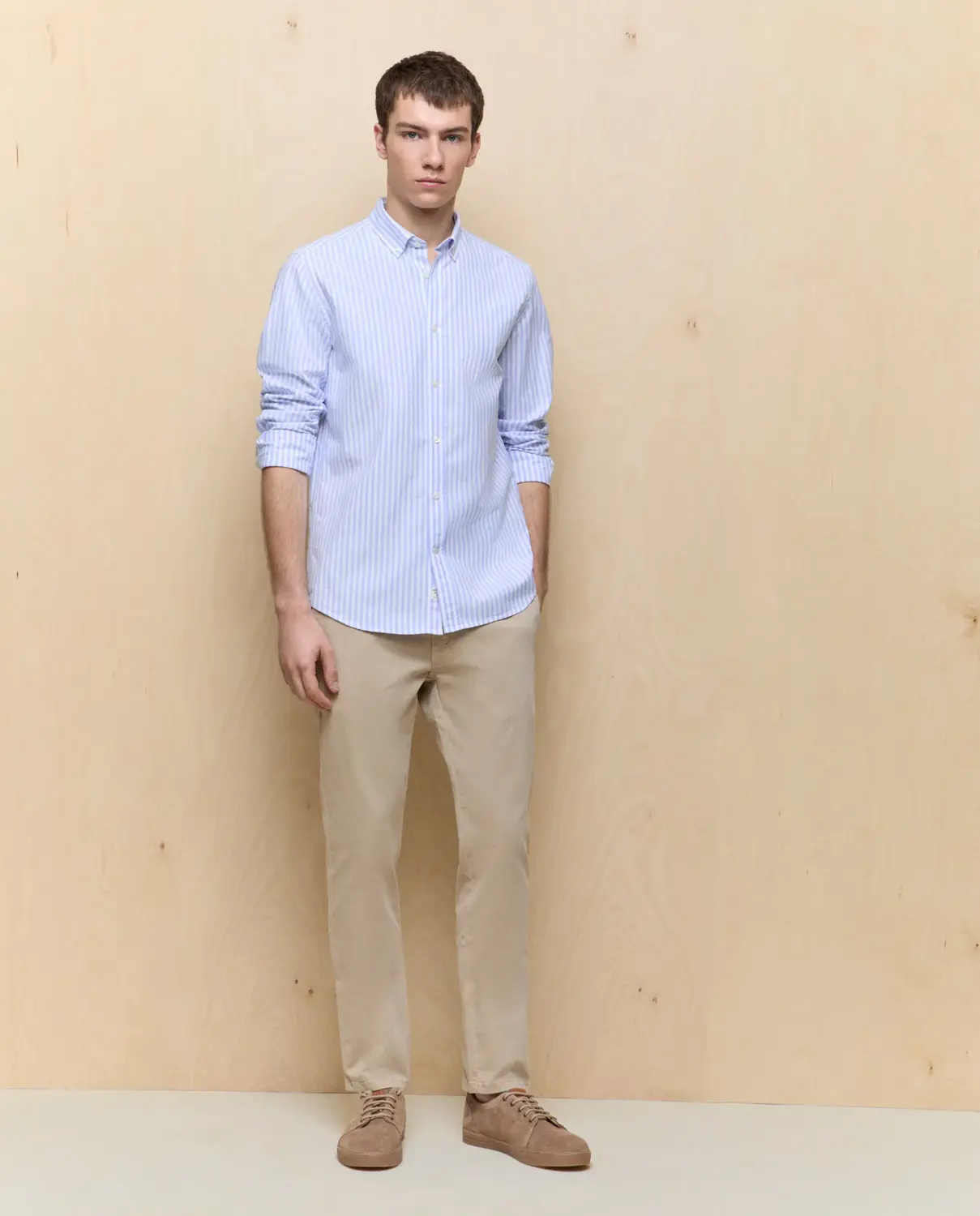 Хлопковые мужские брюки чинос slim с эффектом поношенности Easy Wear, бежевый
Хлопковые мужские брюки чинос slim с эффектом поношенности Easy Wear, бежевый