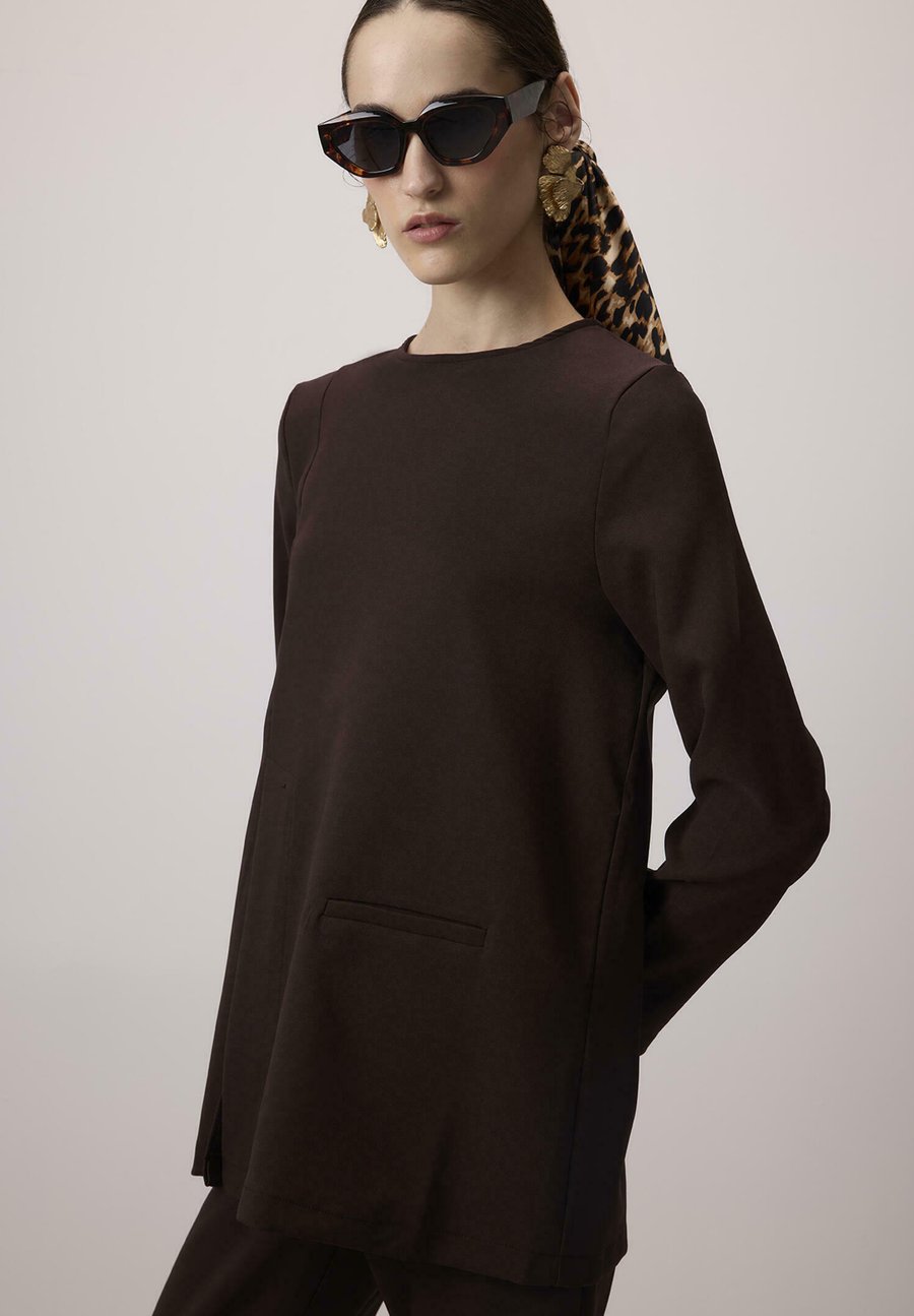 Топ Touché Privé POCKET DETAILED, Brown/Brown
Топ Touché Privé POCKET DETAILED, Brown/Brown