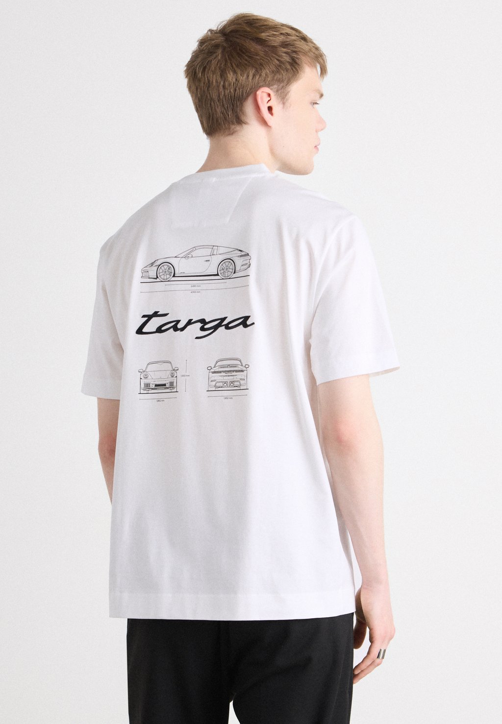 Футболка с принтом THOMPSON BOSS, белый
Футболка с принтом THOMPSON BOSS, белый