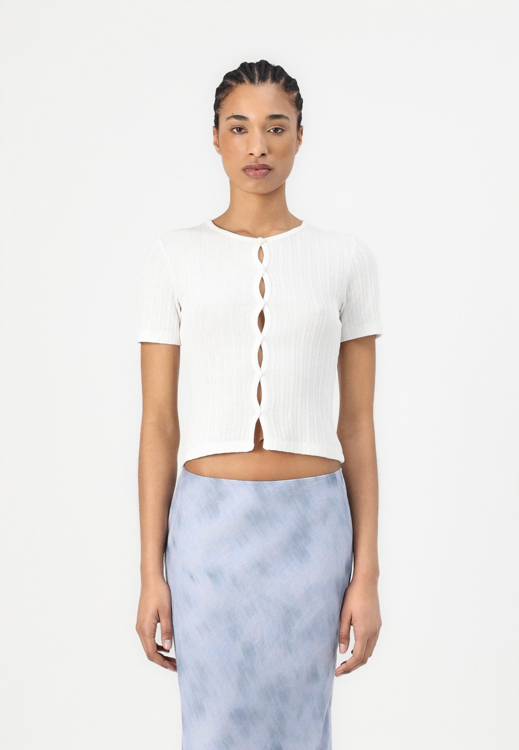 Кардиган JUNI CARDIGAN Samsøe Samsøe, белый
Кардиган JUNI CARDIGAN Samsøe Samsøe, белый