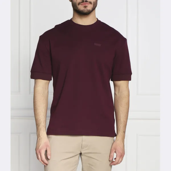 Футболка стандартного кроя Calvin Klein, бургунди 
Футболка стандартного кроя Calvin Klein, бургунди