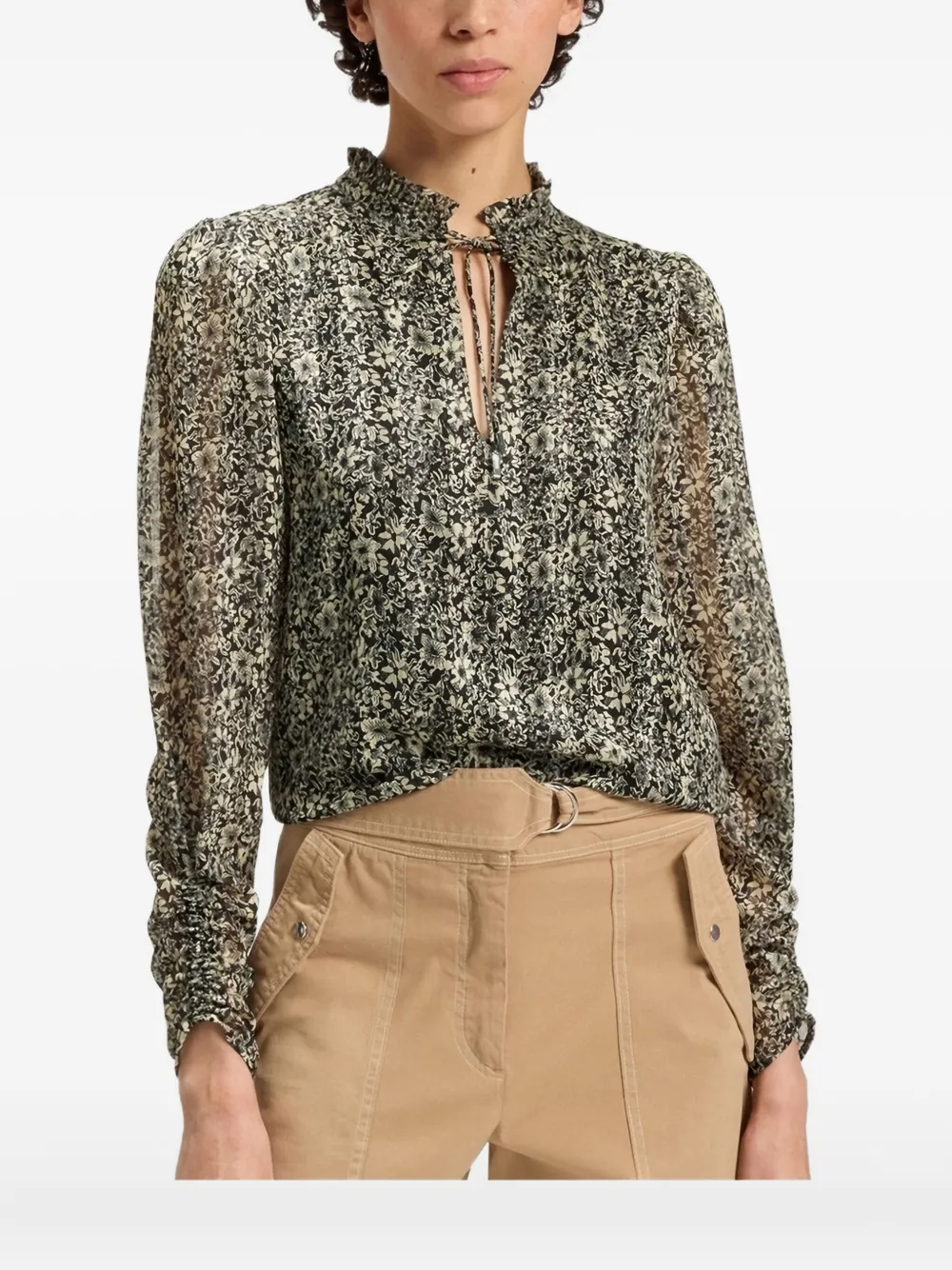 Блузка с цветочным принтом и оборками Boss, черный
Блузка с цветочным принтом и оборками Boss, черный