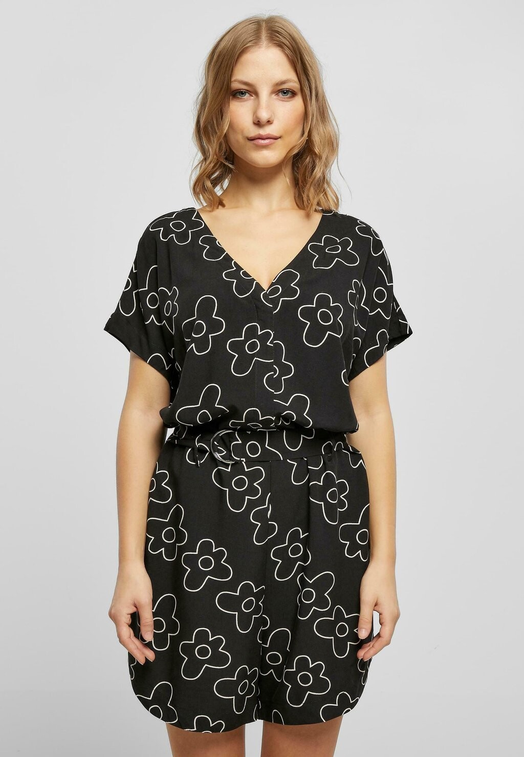 Комбинезон Urban Classics, цвет blackflower 
Комбинезон Urban Classics, цвет blackflower